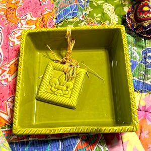 Beautiful New lite Green Cypress Napkin Holder